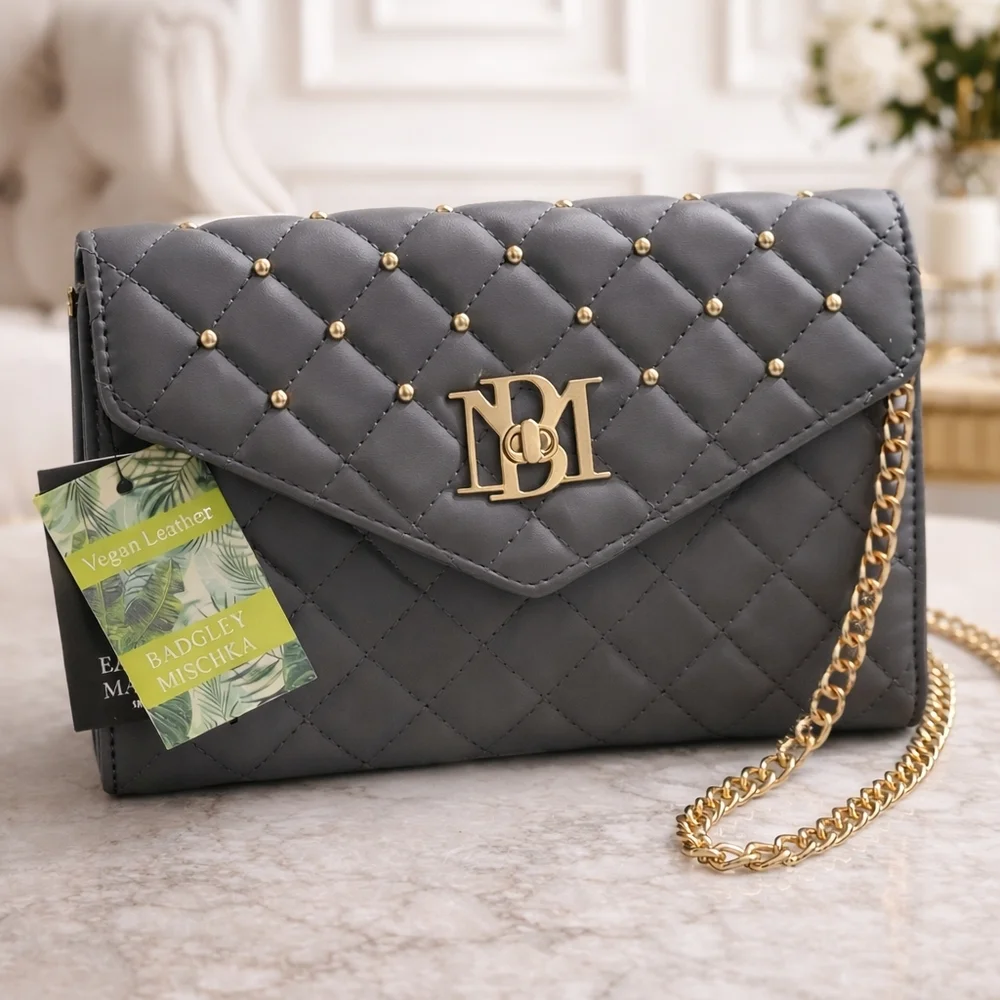 NWT Badgley Mischka Gray Quilted Clutch with Gold Accents - Picture 1 of 4